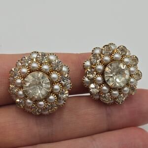 Vintage JUDY LEE Layered Flowet Clip On Earrings Rhinestones Faux Pearl Glam